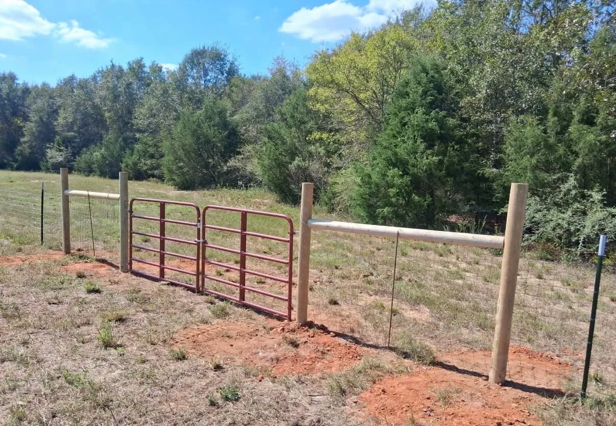 Gallery photos for Pasture Fencing and Frost-Proof Spigot Installation in Webb Alabama: Image #5